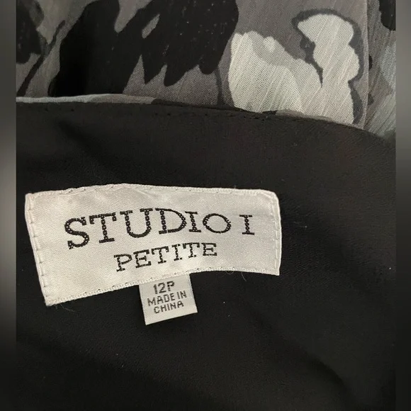 Studio I Petite dress size 12P - Picture 8 of 10